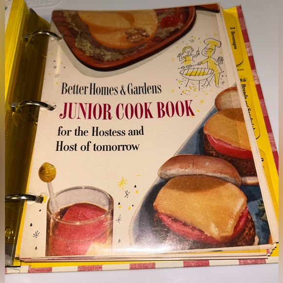 Better Homes and Gardens Junior Cook Book 1955 3 Ring Binder 1st Edition - Picture 3 of 13